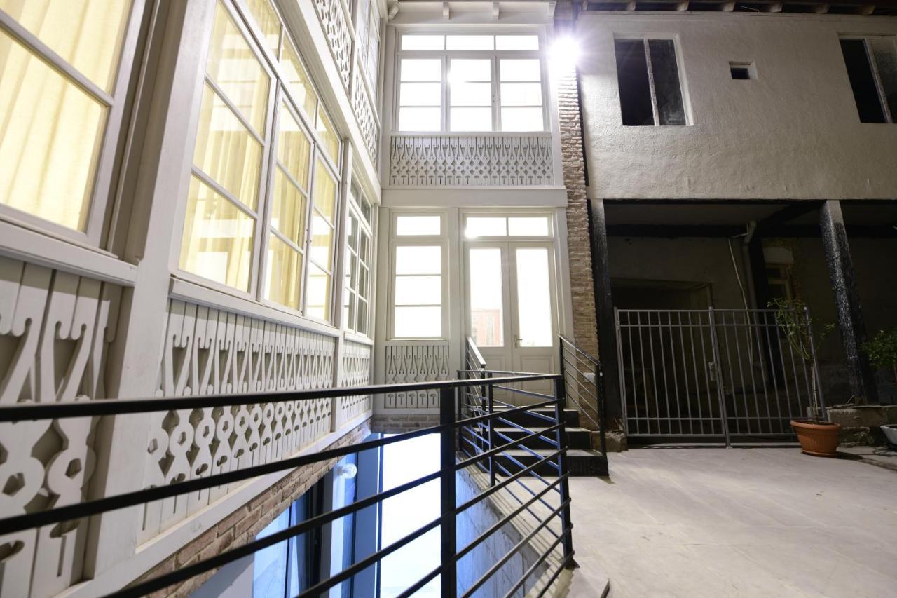 Comfort And History Tbilisi Exterior photo