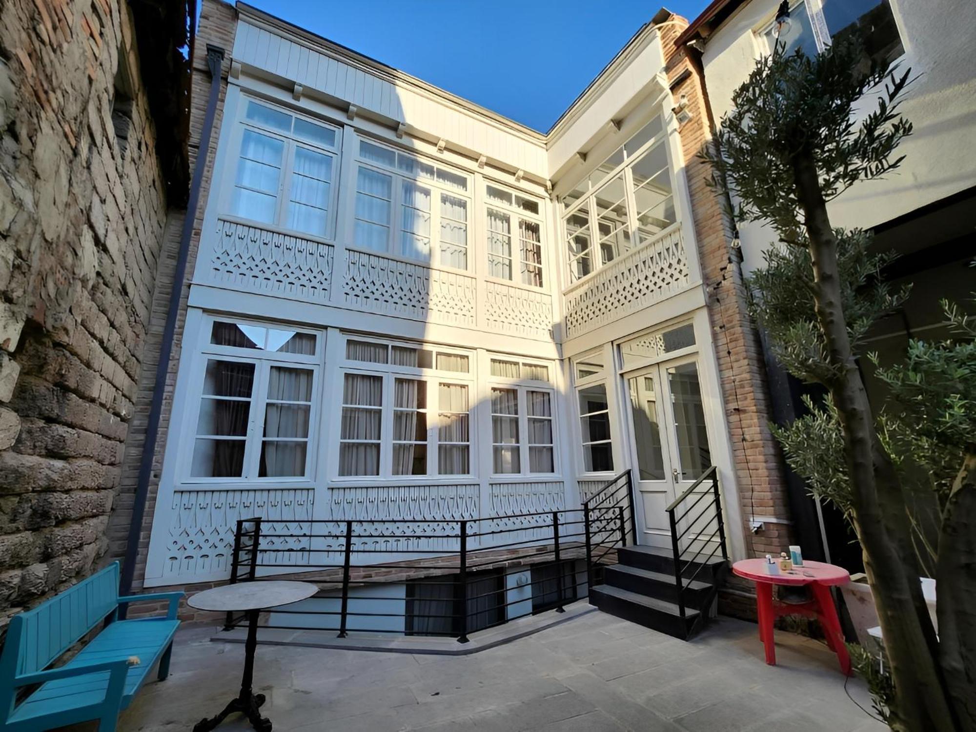 Comfort And History Tbilisi Exterior photo
